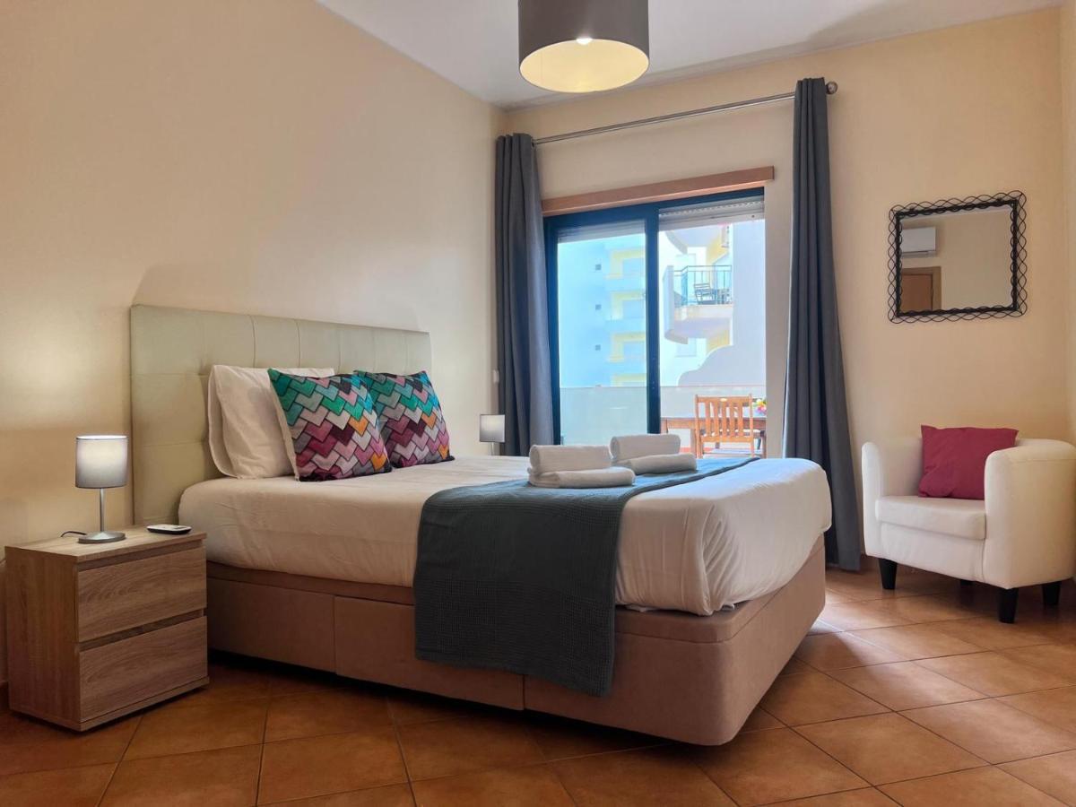 Apartmán Armacao De Pera Ocean Terrace With Pool By Homing Exteriér fotografie
